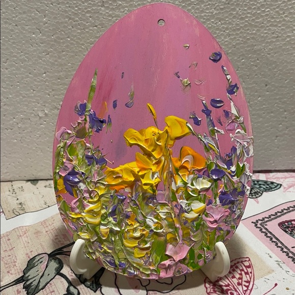 Other - HAND PAINTED FLORAL ON A WOOD EGG SILHOUETTE